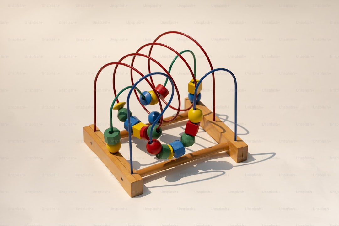 Melissa & Doug — centru de activități / puzzle lemn